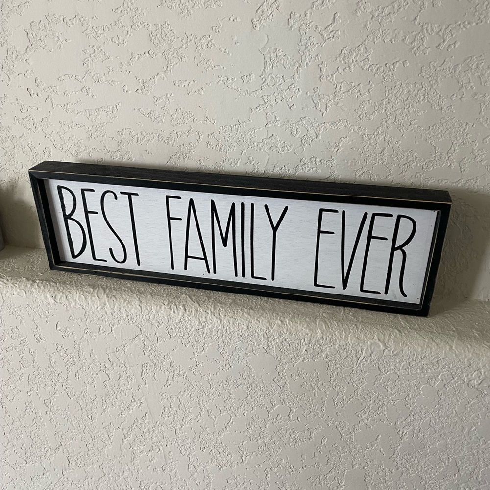Art. -  Best Family